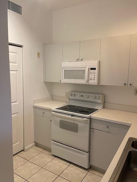 待售: $339,000 (2 贝兹, 2 浴室, 1174 平方英尺)