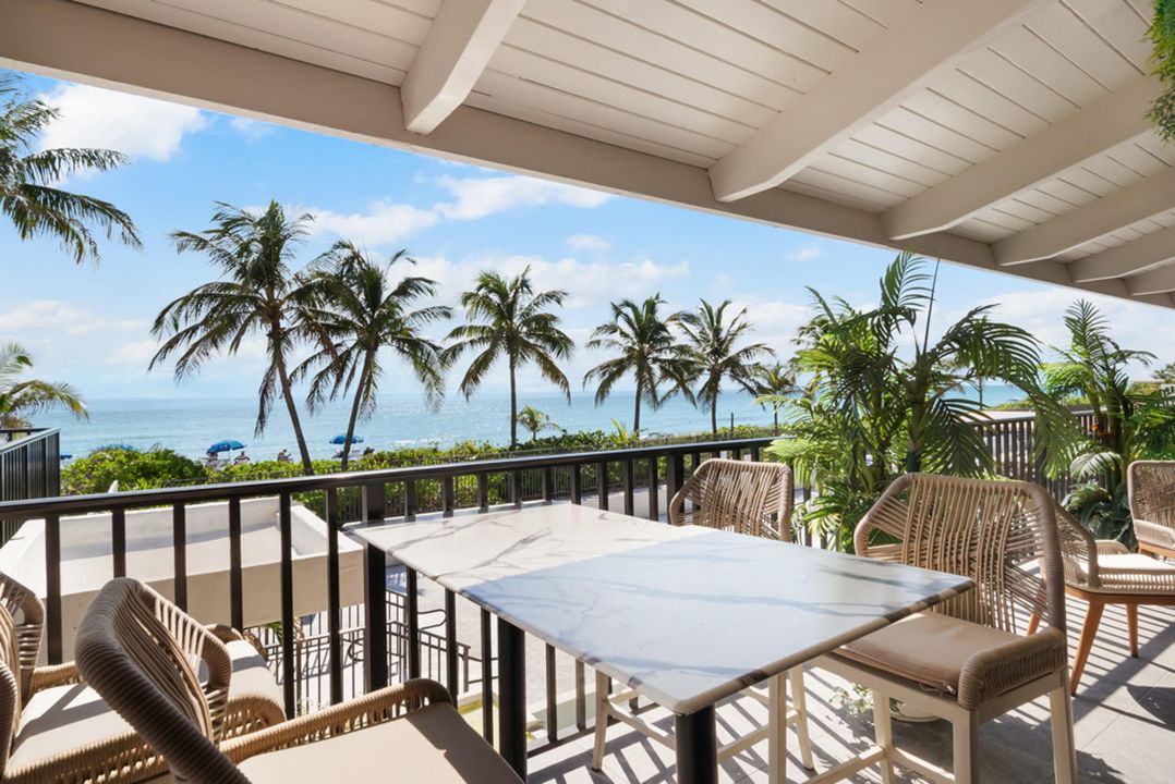 Active With Contract: $939,995 (3 beds, 2 baths, 1740 Square Feet)