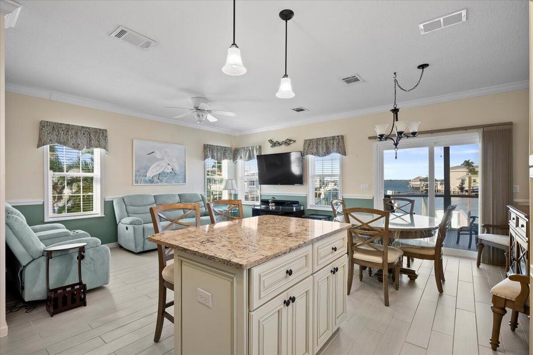 En Venta: $729,900 (2 camas, 2 baños, 1056 Pies cuadrados)