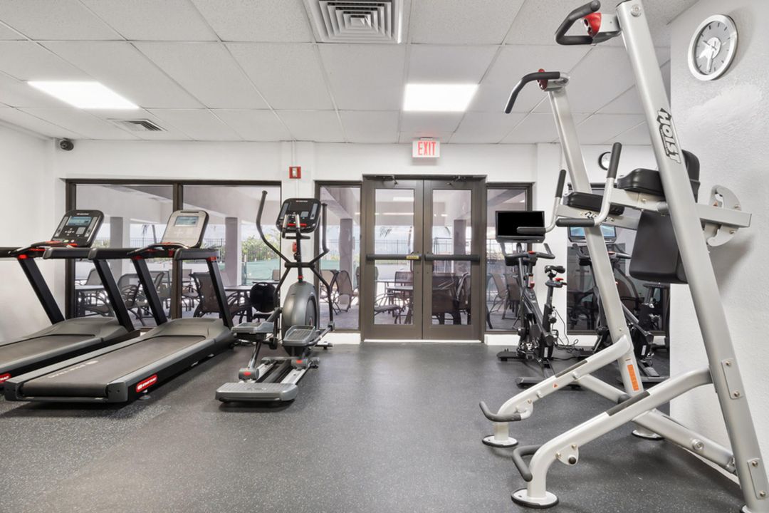 Active With Contract: $939,995 (3 beds, 2 baths, 1740 Square Feet)