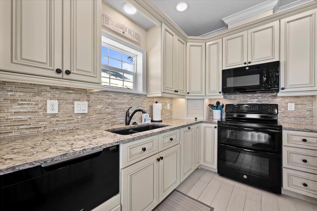 En Venta: $729,900 (2 camas, 2 baños, 1056 Pies cuadrados)