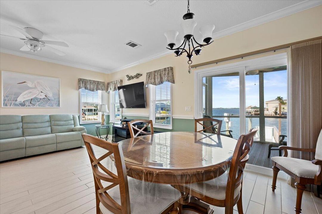 En Venta: $729,900 (2 camas, 2 baños, 1056 Pies cuadrados)