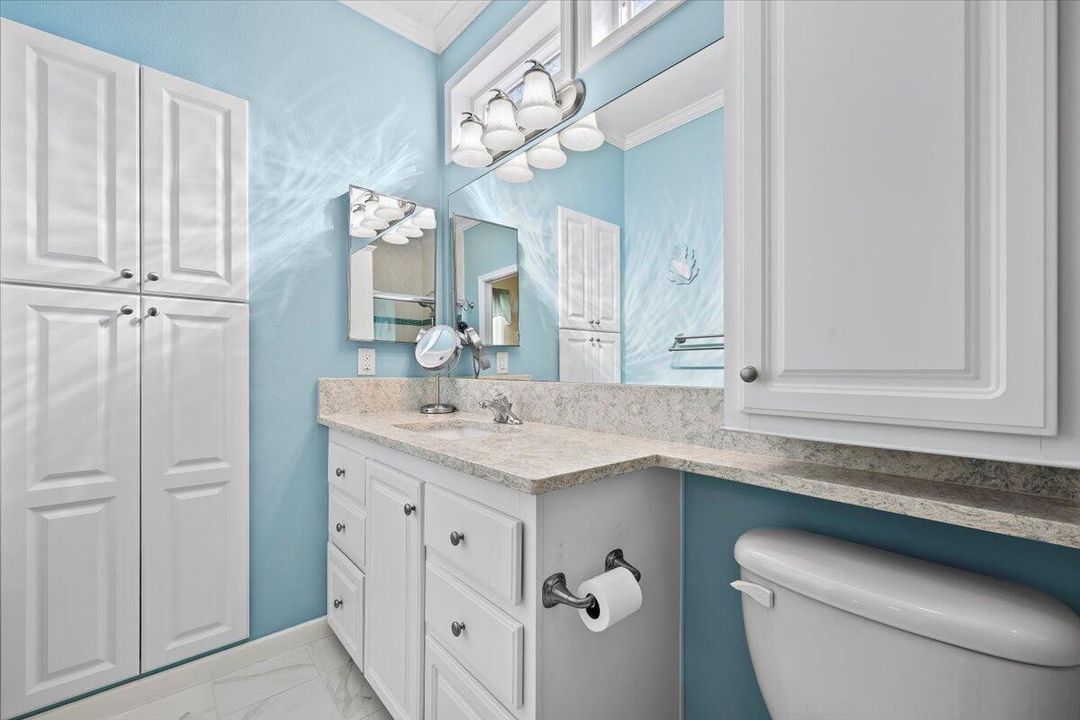 En Venta: $729,900 (2 camas, 2 baños, 1056 Pies cuadrados)