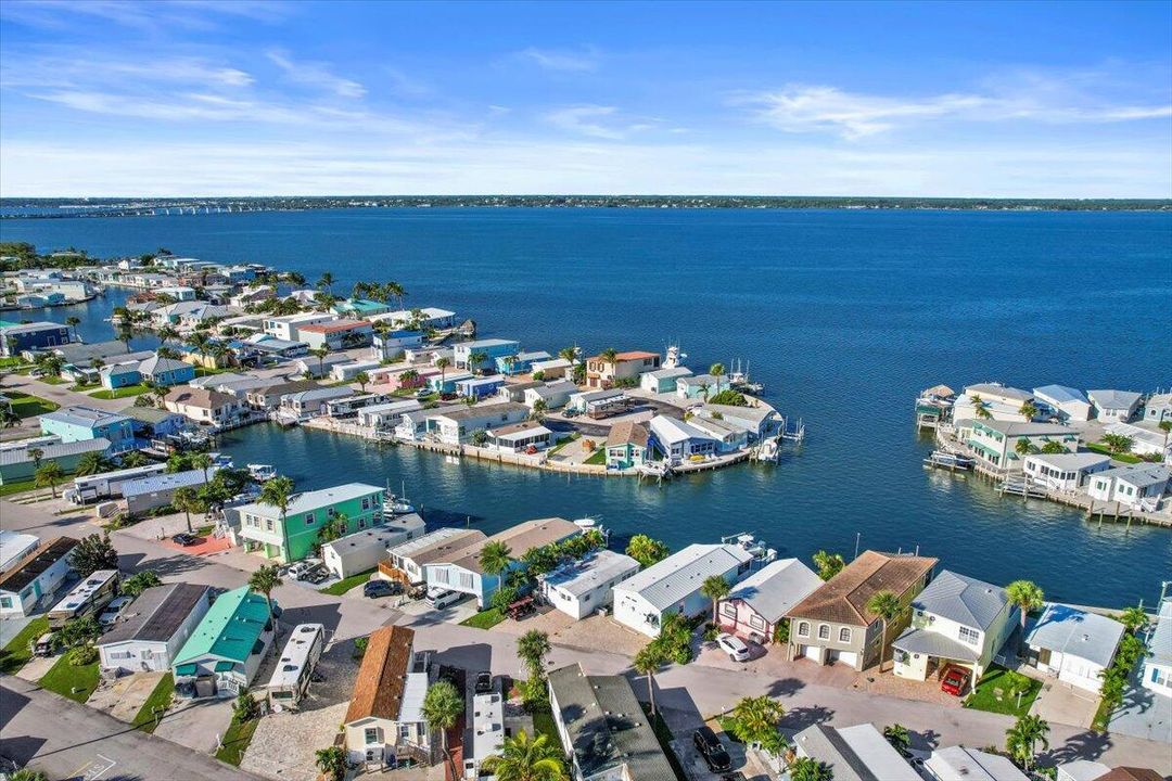 En Venta: $729,900 (2 camas, 2 baños, 1056 Pies cuadrados)