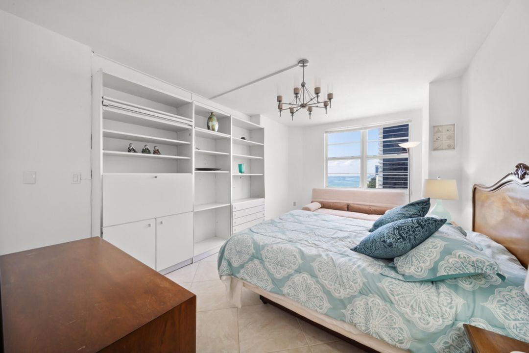 Active With Contract: $939,995 (3 beds, 2 baths, 1740 Square Feet)