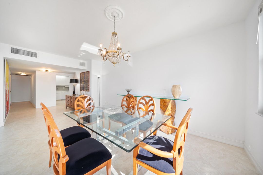 Active With Contract: $939,995 (3 beds, 2 baths, 1740 Square Feet)