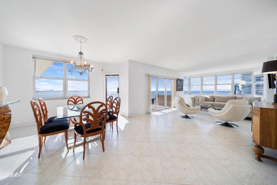 Active With Contract: $939,995 (3 beds, 2 baths, 1740 Square Feet)