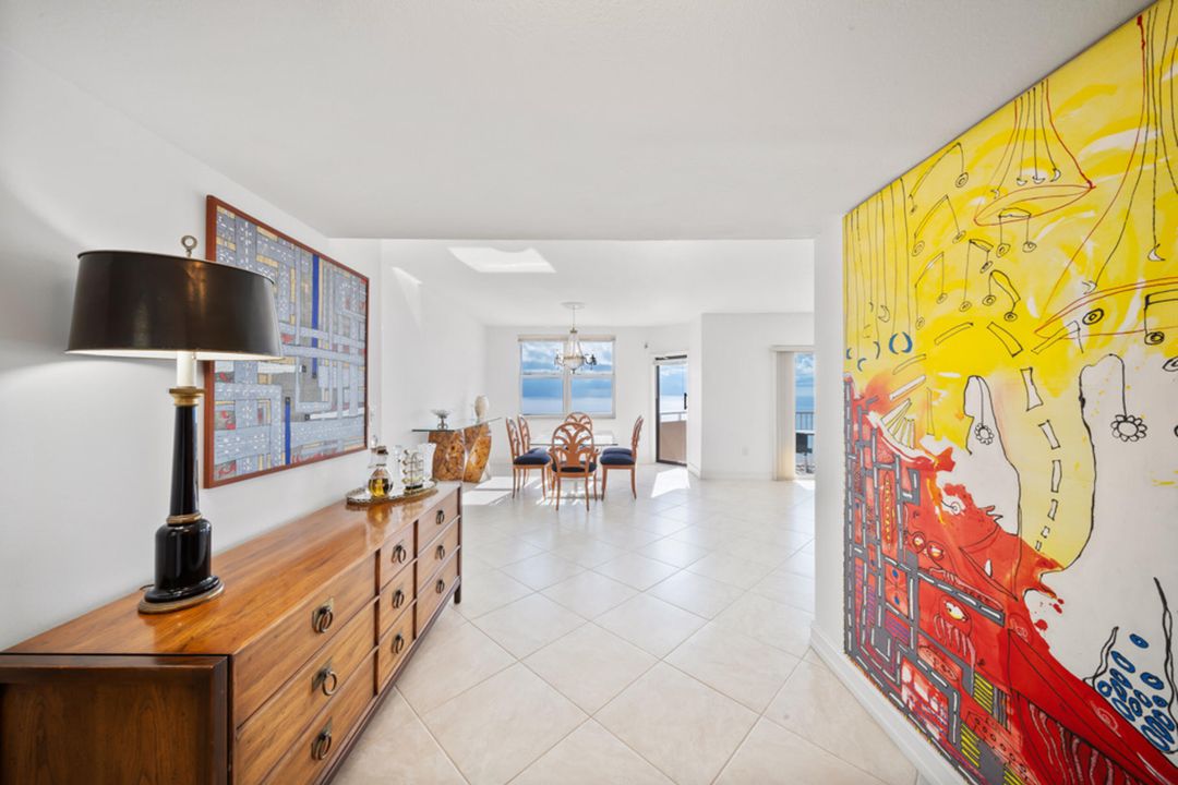 Active With Contract: $939,995 (3 beds, 2 baths, 1740 Square Feet)