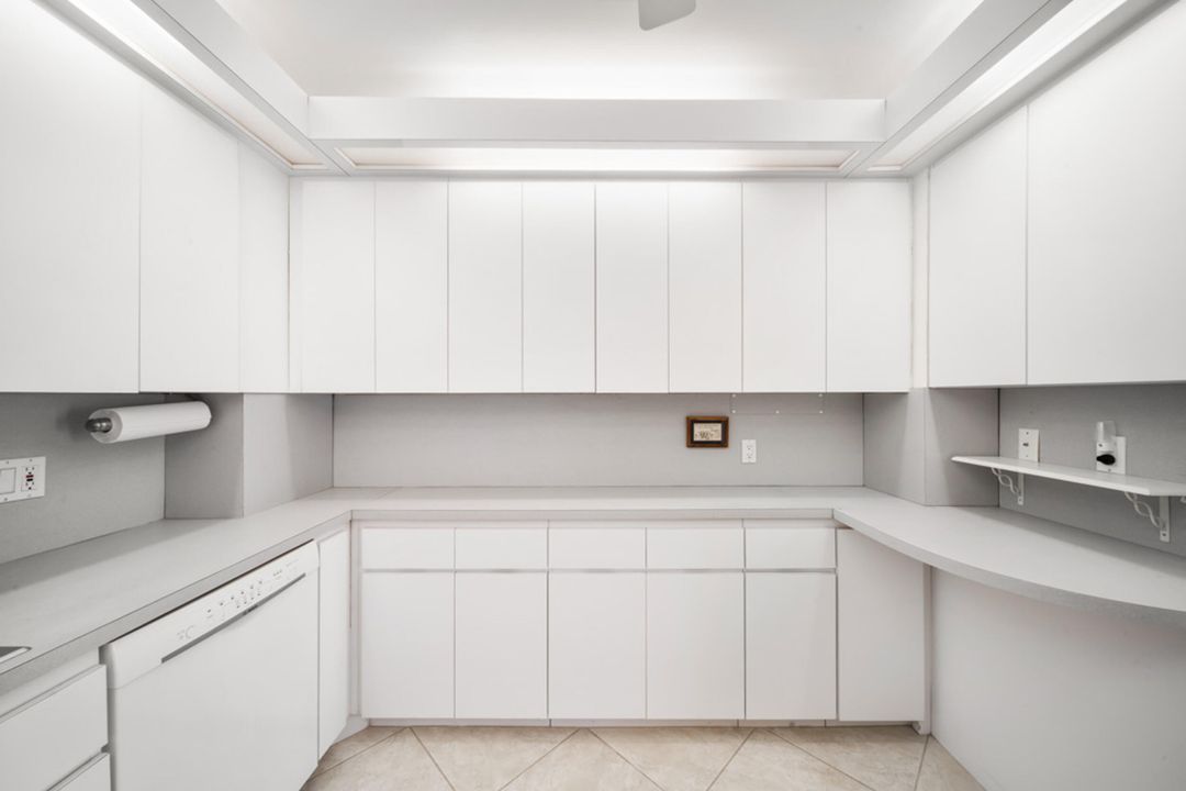 Active With Contract: $939,995 (3 beds, 2 baths, 1740 Square Feet)