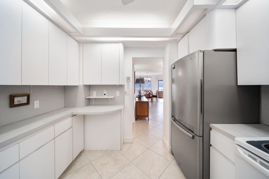 Active With Contract: $939,995 (3 beds, 2 baths, 1740 Square Feet)