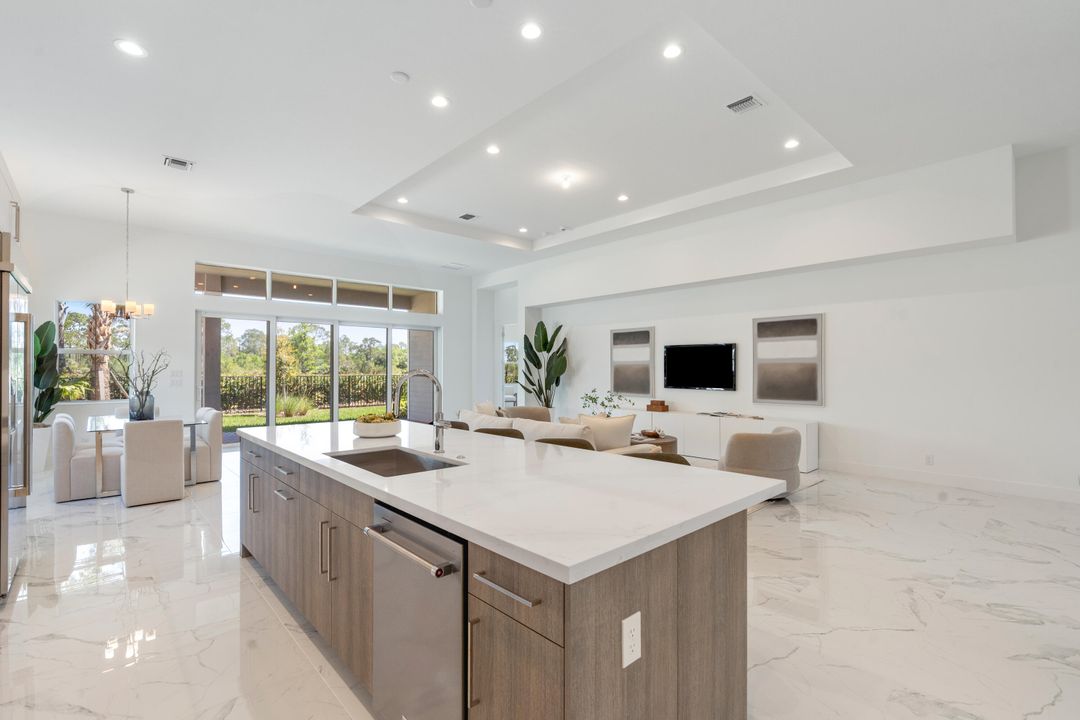 На продажу: $1,059,000 (3 спален, 2 ванн, 2963 Квадратных фут)