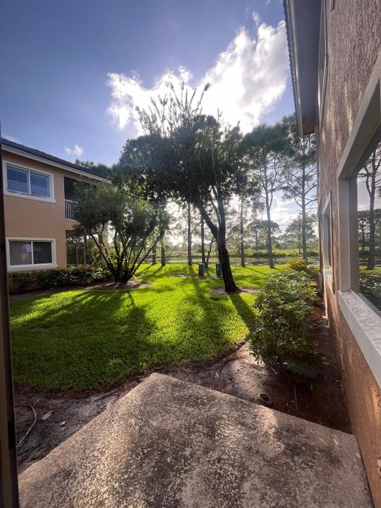 出租: $1,200 (1 贝兹, 1 浴室, 450 平方英尺)