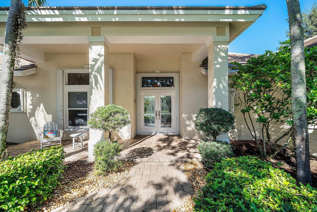 For Sale: $1,399,000 (4 beds, 4 baths, 2865 Square Feet)