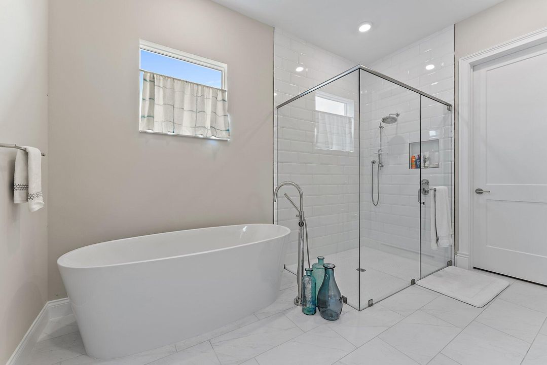 На продажу: $1,575,000 (4 спален, 3 ванн, 3296 Квадратных фут)