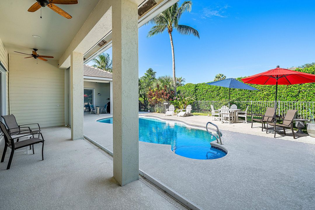 For Sale: $1,399,000 (4 beds, 4 baths, 2865 Square Feet)