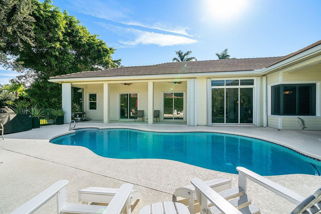 For Sale: $1,399,000 (4 beds, 4 baths, 2865 Square Feet)