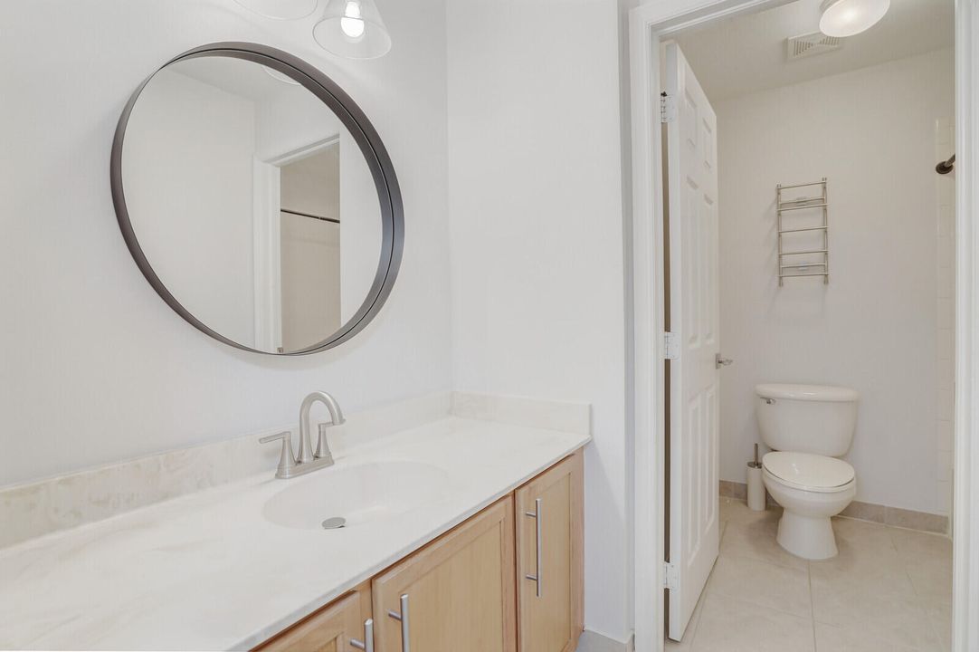 For Rent: $3,300 (3 beds, 2 baths, 1474 Square Feet)