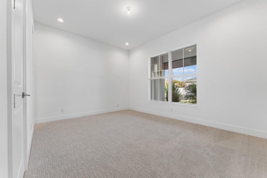 На продажу: $1,059,000 (3 спален, 2 ванн, 2963 Квадратных фут)