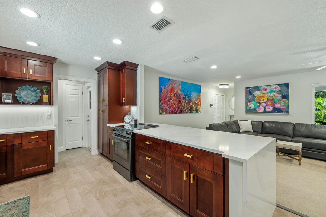 Activo con contrato: $934,900 (3 camas, 2 baños, 1502 Pies cuadrados)