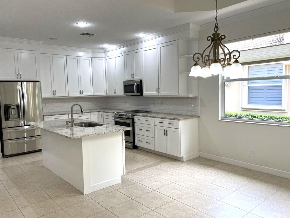 出租: $2,550 (2 贝兹, 2 浴室, 1751 平方英尺)