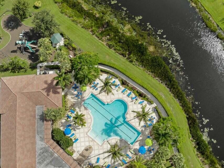 出租: $2,550 (2 贝兹, 2 浴室, 1751 平方英尺)