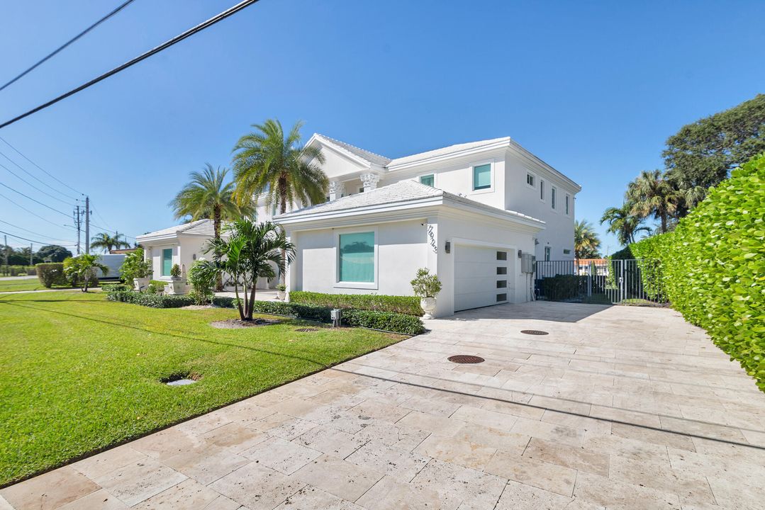 En Venta: $2,495,000 (5 camas, 4 baños, 5274 Pies cuadrados)