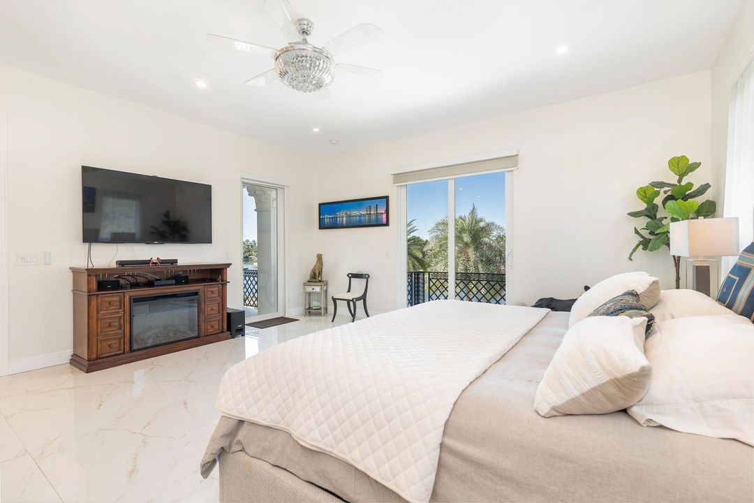 En Venta: $2,495,000 (5 camas, 4 baños, 5274 Pies cuadrados)