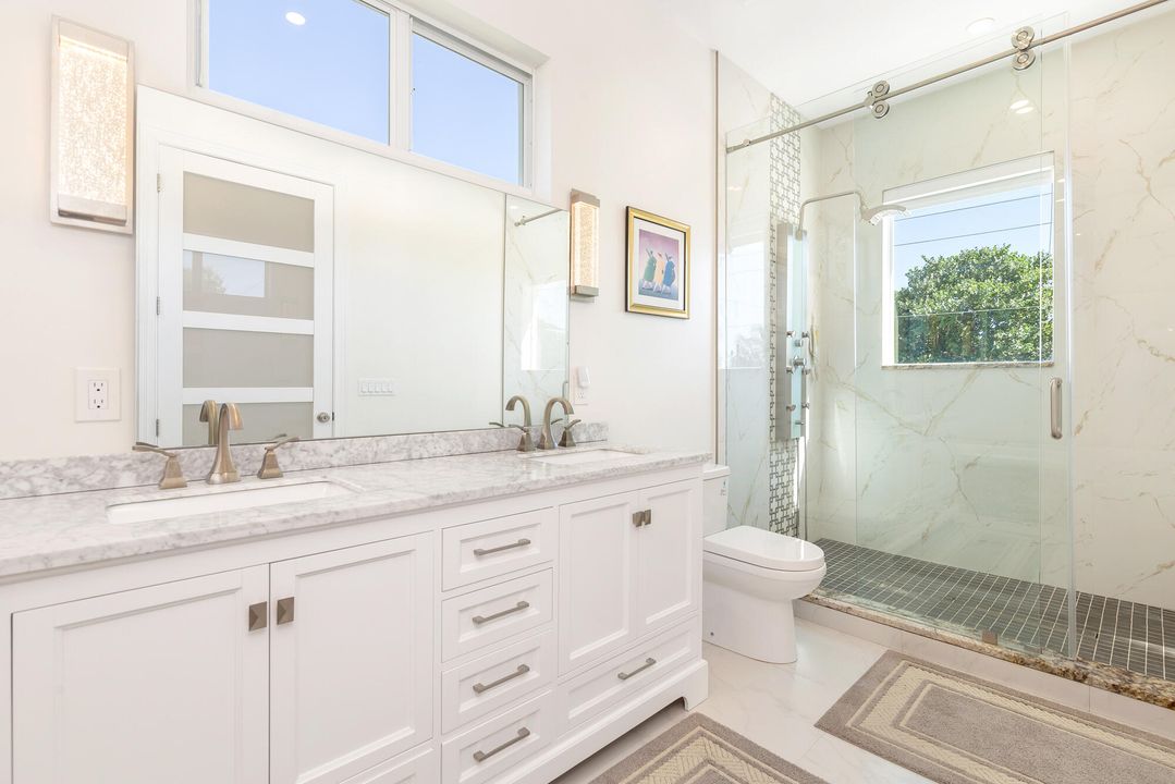 En Venta: $2,495,000 (5 camas, 4 baños, 5274 Pies cuadrados)