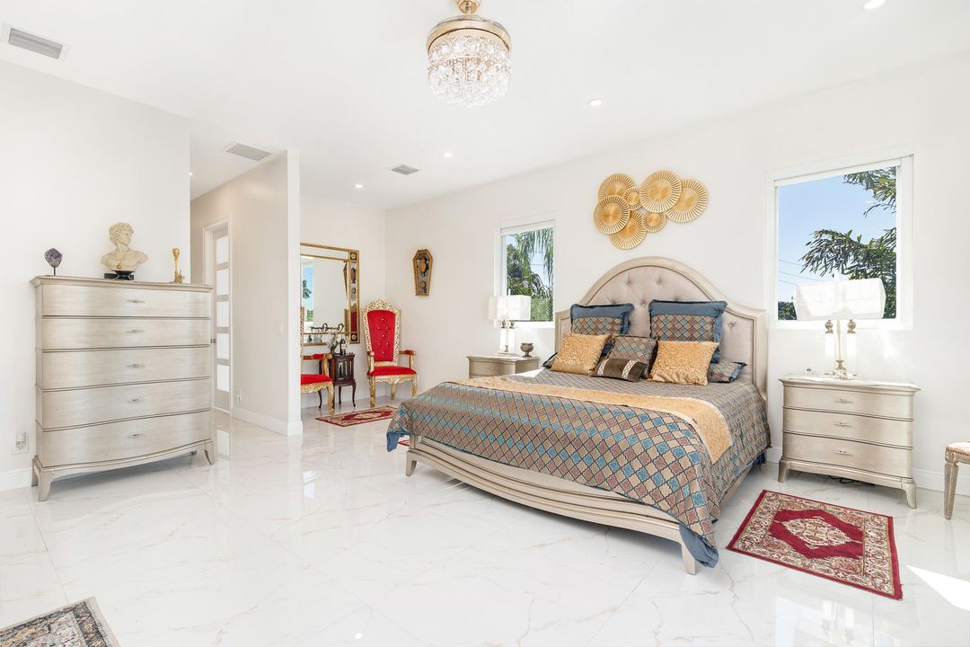 En Venta: $2,495,000 (5 camas, 4 baños, 5274 Pies cuadrados)