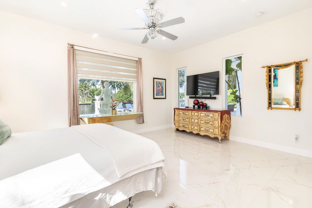 En Venta: $2,495,000 (5 camas, 4 baños, 5274 Pies cuadrados)