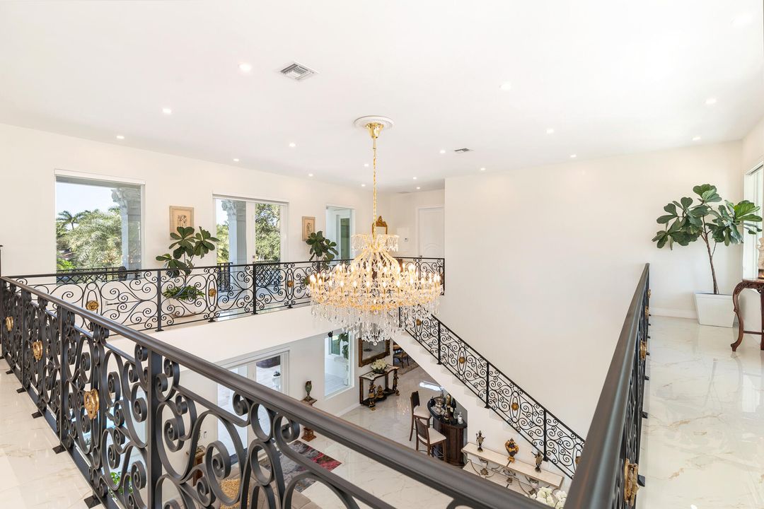 En Venta: $2,495,000 (5 camas, 4 baños, 5274 Pies cuadrados)