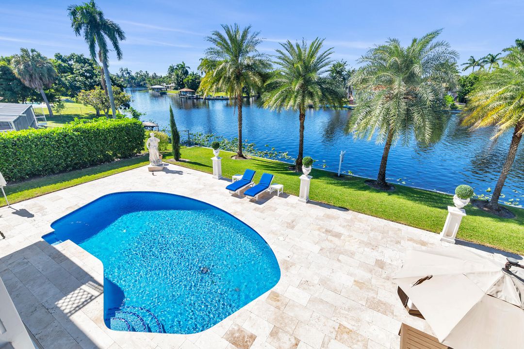 En Venta: $2,495,000 (5 camas, 4 baños, 5274 Pies cuadrados)