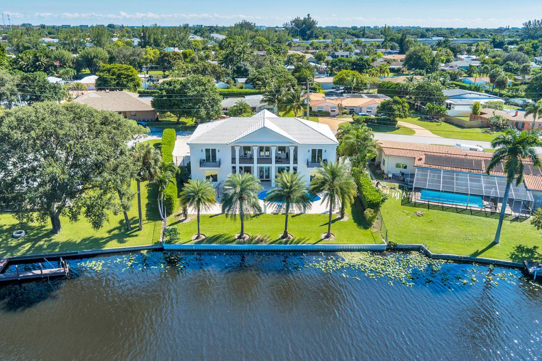 En Venta: $2,495,000 (5 camas, 4 baños, 5274 Pies cuadrados)