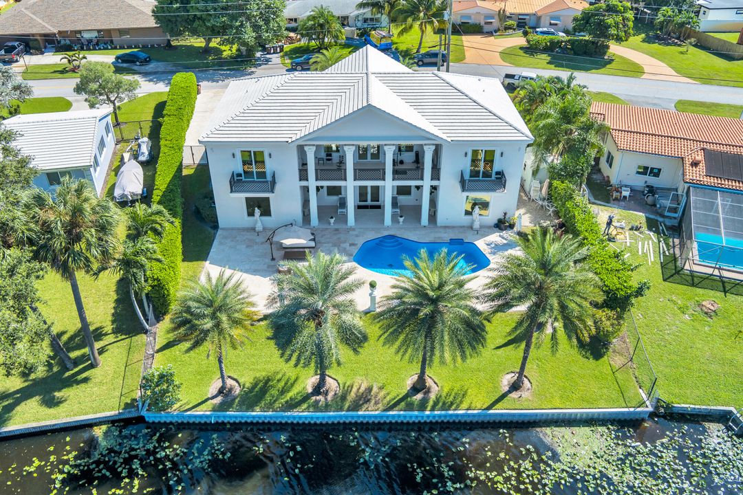 En Venta: $2,495,000 (5 camas, 4 baños, 5274 Pies cuadrados)