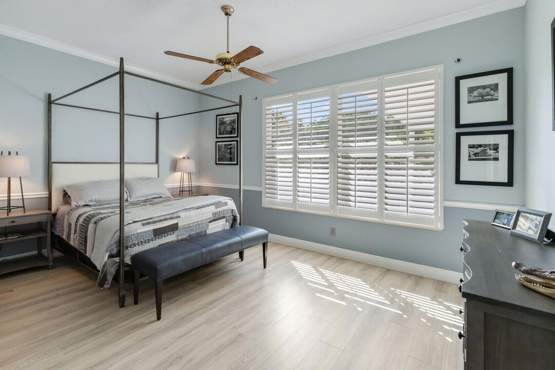 For Sale: $515,000 (3 beds, 2 baths, 1952 Square Feet)