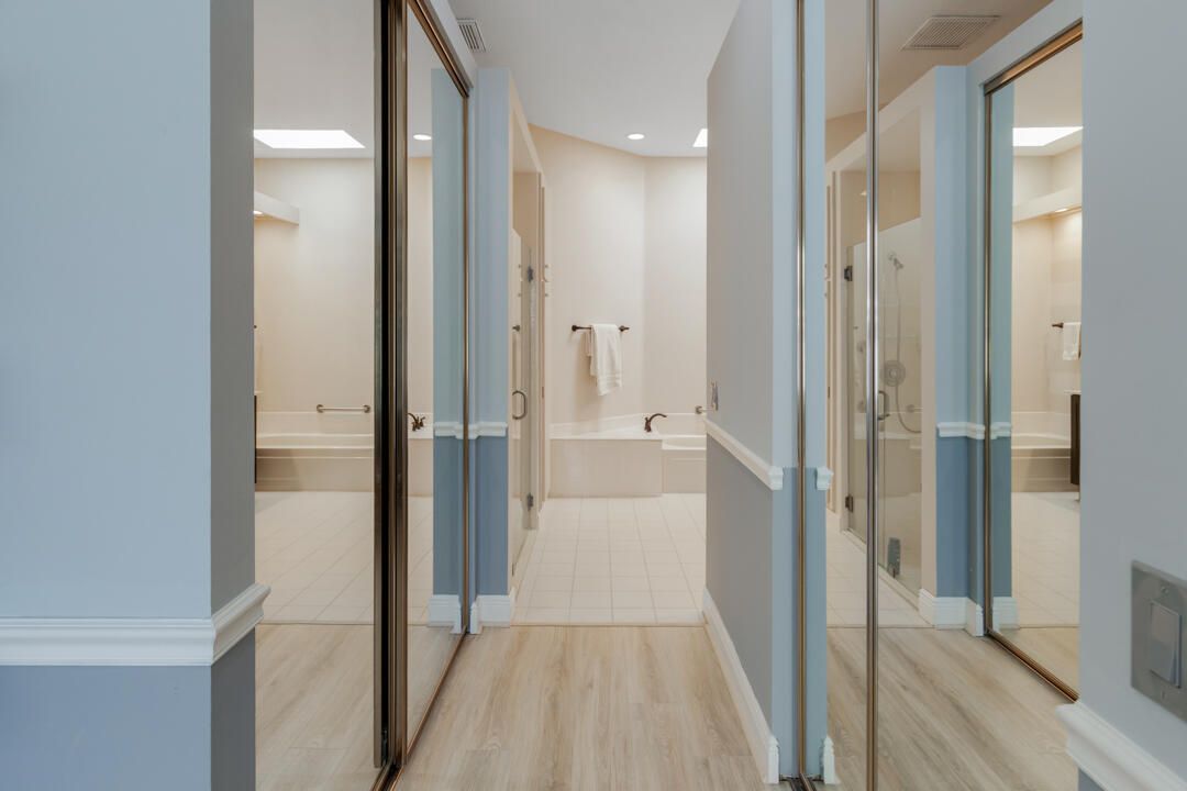 For Sale: $515,000 (3 beds, 2 baths, 1952 Square Feet)