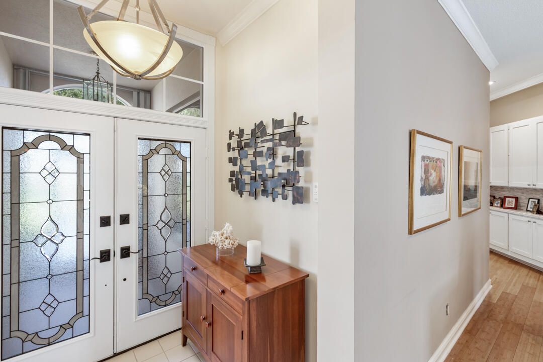 For Sale: $515,000 (3 beds, 2 baths, 1952 Square Feet)