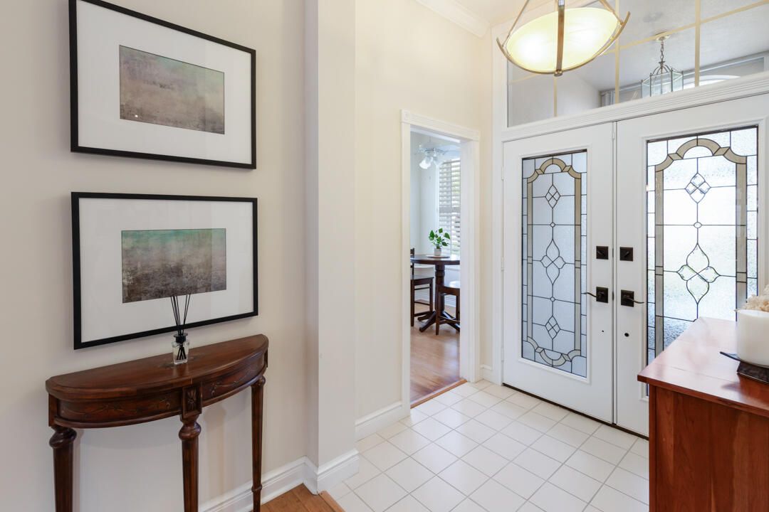 For Sale: $515,000 (3 beds, 2 baths, 1952 Square Feet)