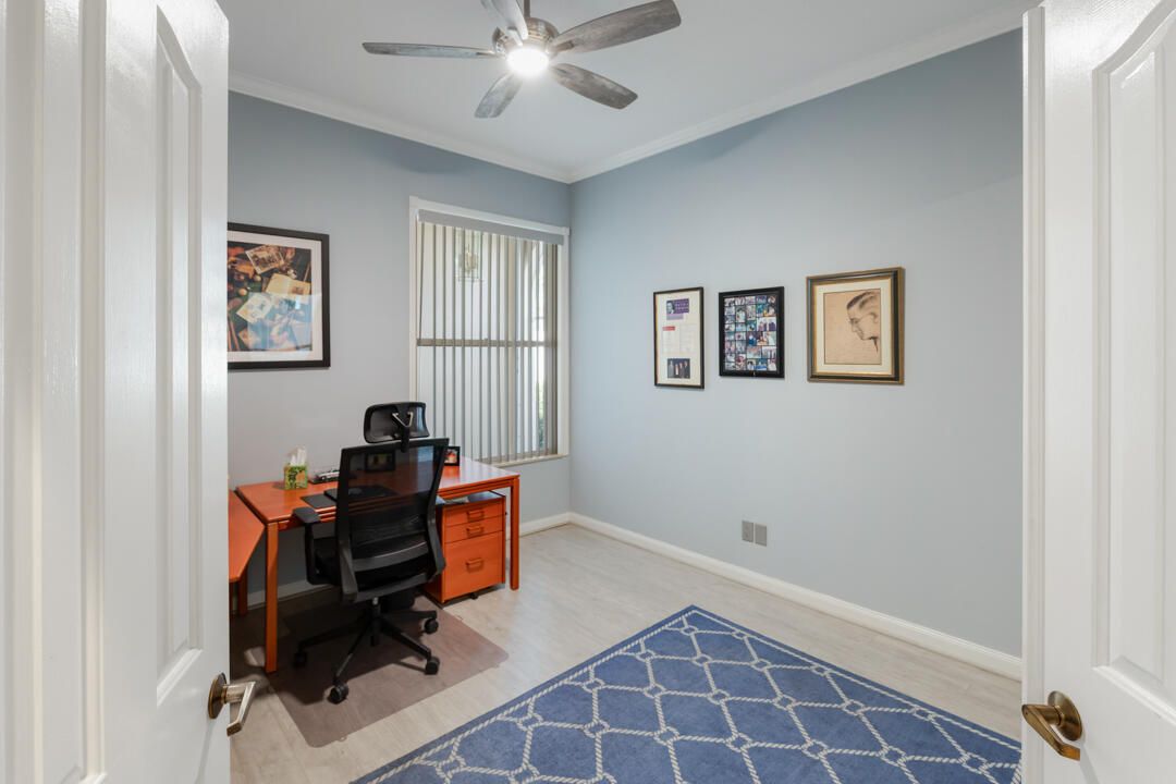 For Sale: $515,000 (3 beds, 2 baths, 1952 Square Feet)