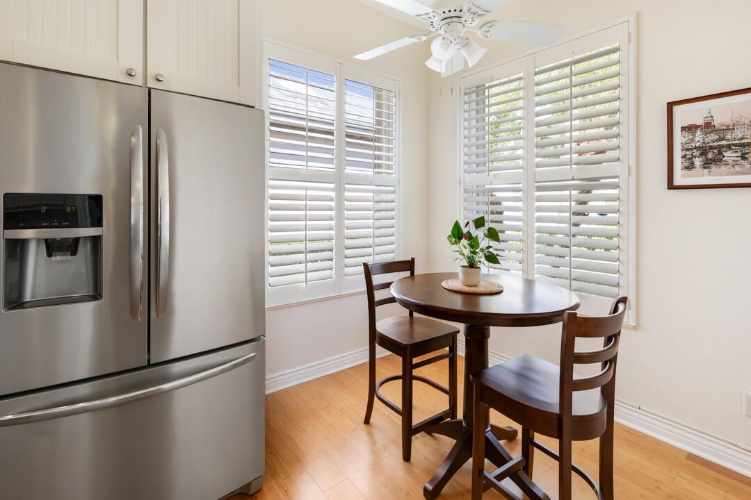 For Sale: $515,000 (3 beds, 2 baths, 1952 Square Feet)