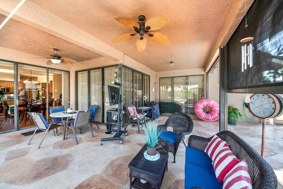 合同活跃: $799,900 (3 贝兹, 2 浴室, 2150 平方英尺)