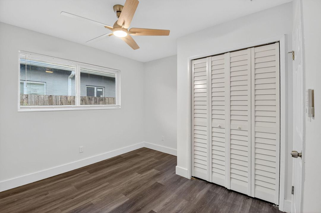 Active With Contract: $399,900 (3 beds, 2 baths, 1188 Square Feet)