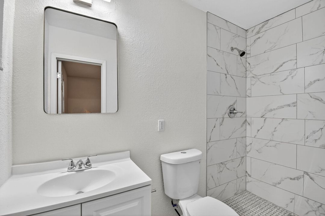 Active With Contract: $399,900 (3 beds, 2 baths, 1188 Square Feet)