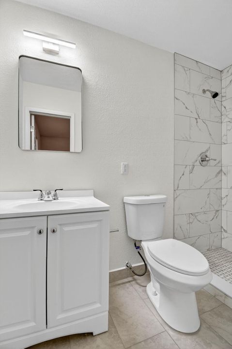 Active With Contract: $399,900 (3 beds, 2 baths, 1188 Square Feet)