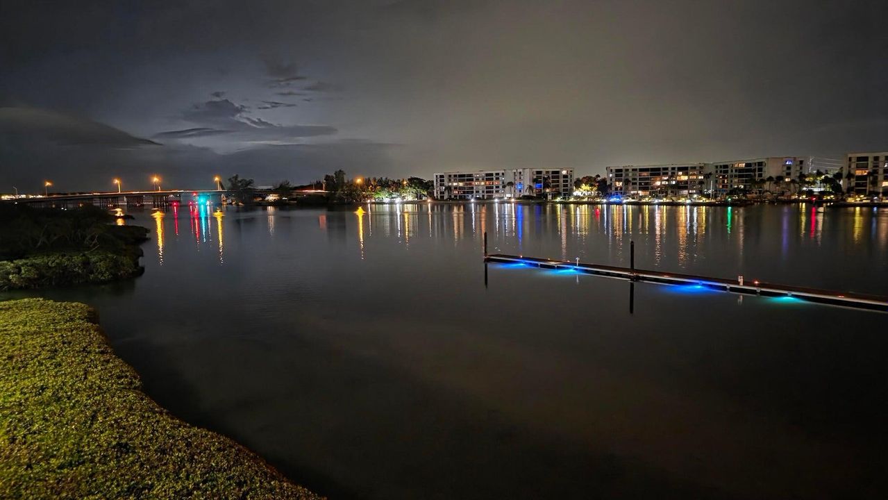 Active With Contract: $1,150,000 (2 beds, 2 baths, 1520 Square Feet)