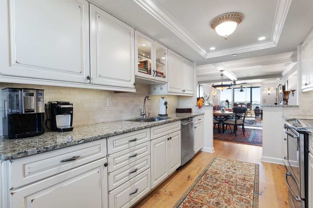 Active With Contract: $1,150,000 (2 beds, 2 baths, 1520 Square Feet)