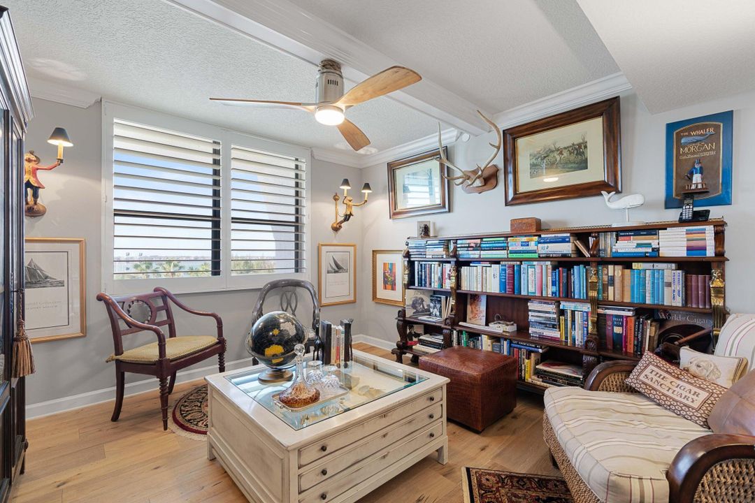 Active With Contract: $1,150,000 (2 beds, 2 baths, 1520 Square Feet)