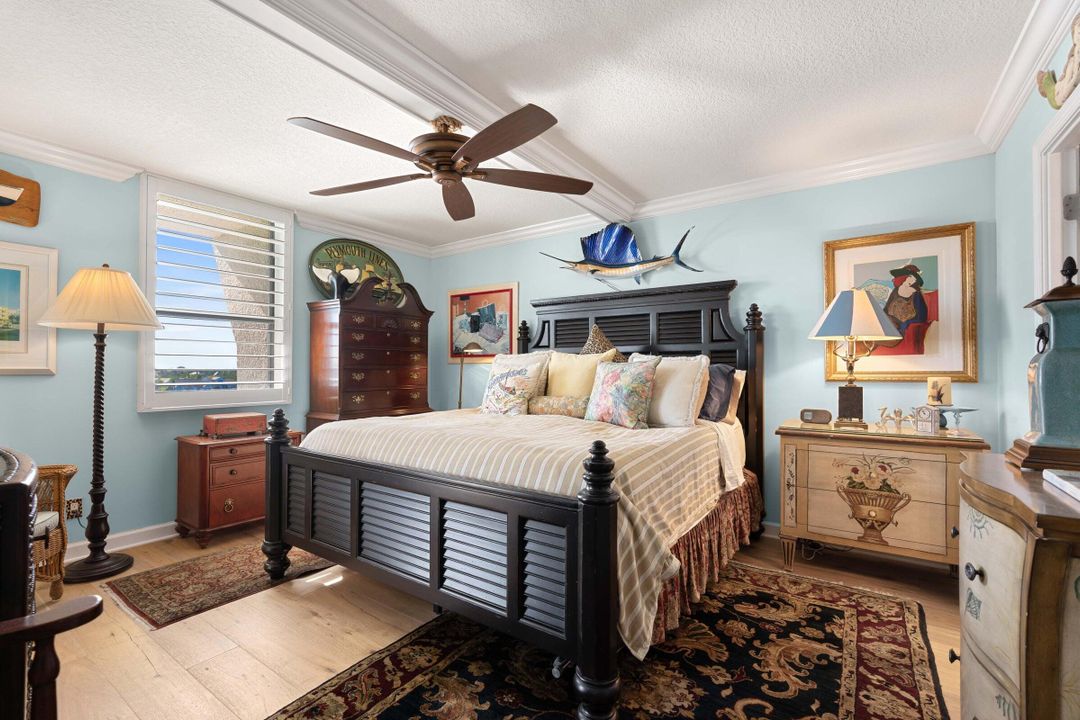 Active With Contract: $1,150,000 (2 beds, 2 baths, 1520 Square Feet)