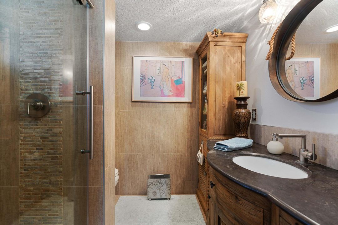 Active With Contract: $1,150,000 (2 beds, 2 baths, 1520 Square Feet)