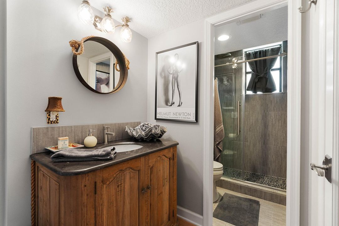 Active With Contract: $1,150,000 (2 beds, 2 baths, 1520 Square Feet)